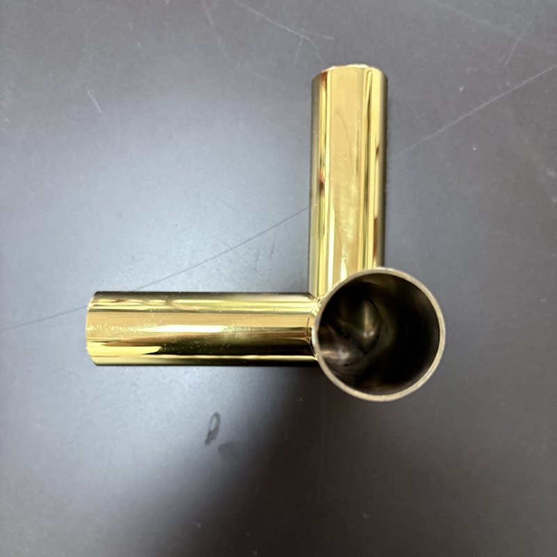 Zotye roestvrijstalen goud geëlektropleerde driehoekige drie-Dimensionaal holle stand ornament