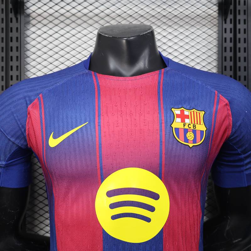 25/26 Speler Barcelona Home S-4xl