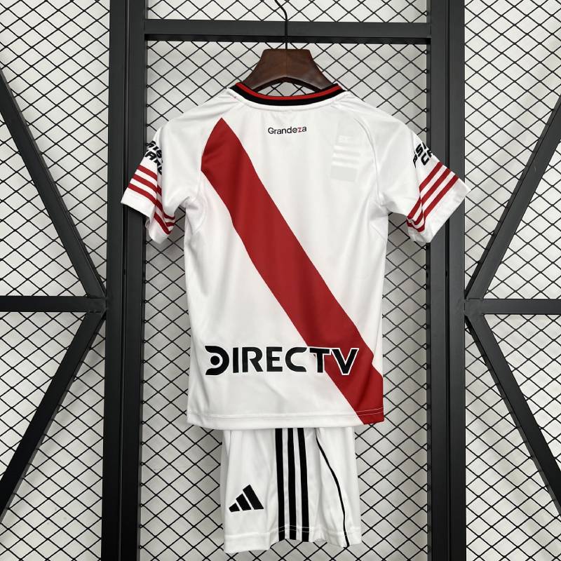 25/26 Kids River Plate Home Grootte: 16-28
