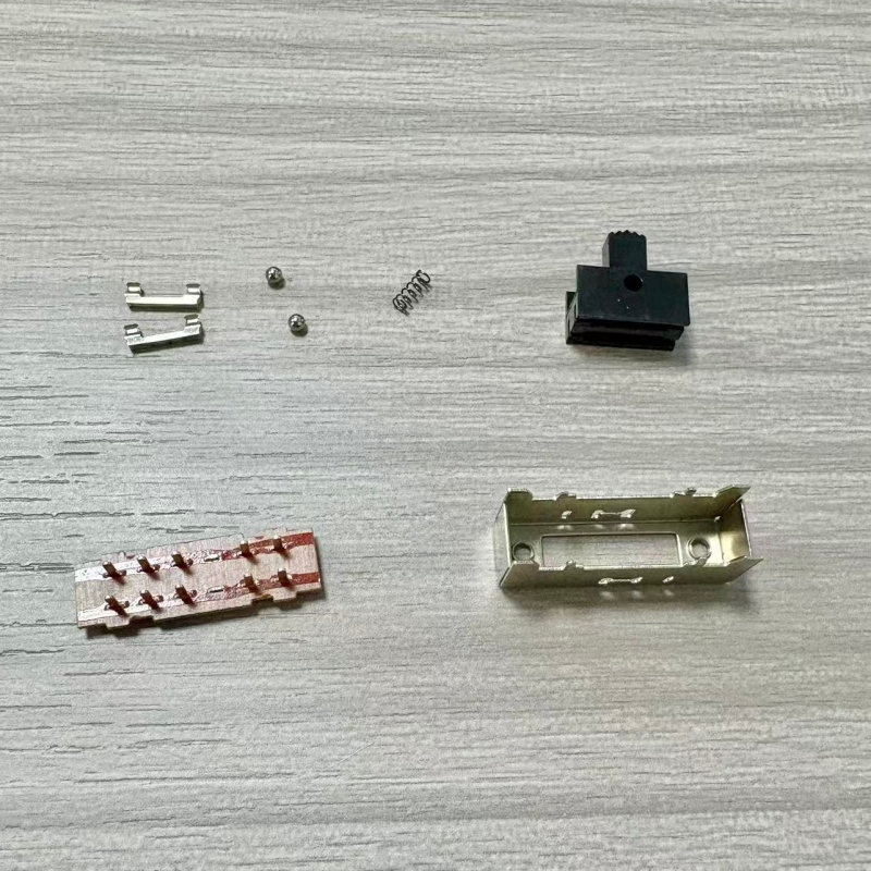 Van grondstoffen tot eindproduct: de\\ \